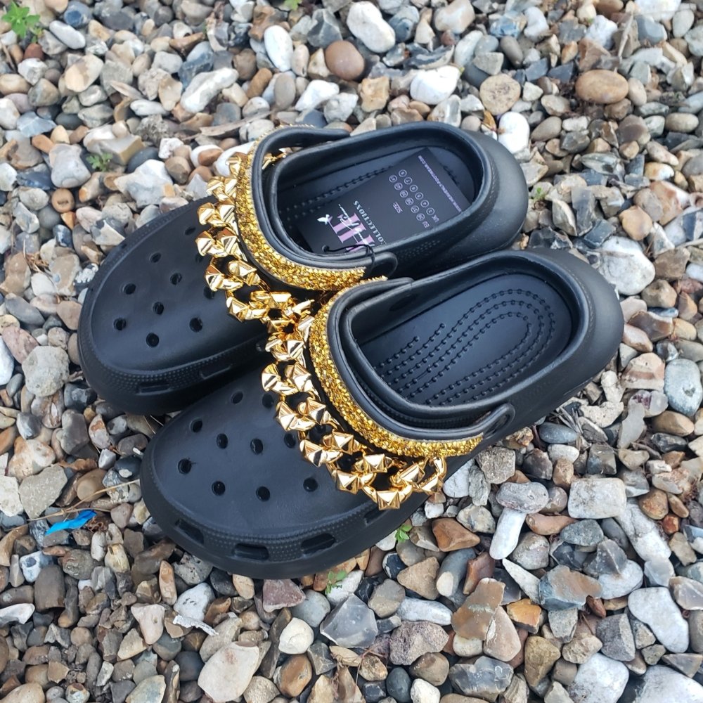 𝐆𝐎𝐋𝐃𝐄𝐍 𝐂𝐇𝐀𝐈𝐍𝐄𝐃
